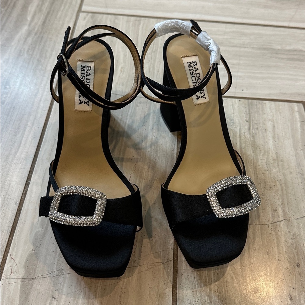 Badgley Mischka Black Sandal Heels US 6.5 Square Toe Platform Crystal Buckle
